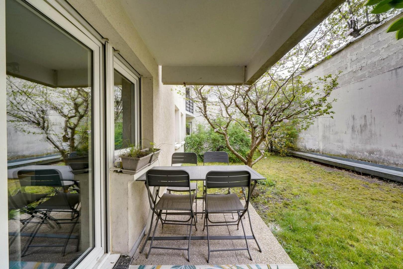 Apartamento Pleasant Flat In Bordeaux With Terrace And Parking Exterior foto